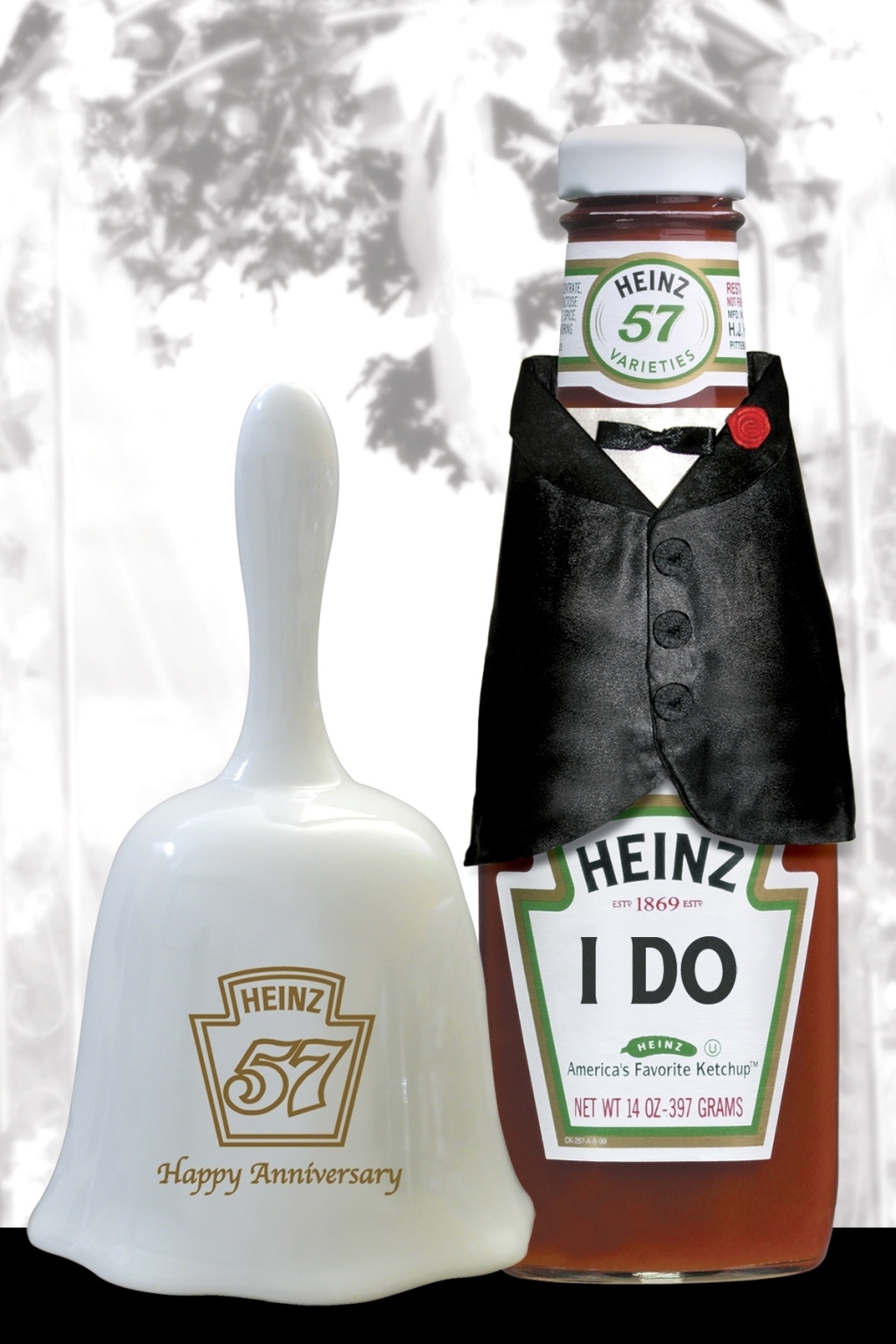PH--Heinz%205700th%20Wedding%20Anniversary%20Bell%20Photo--FINAL.jpg